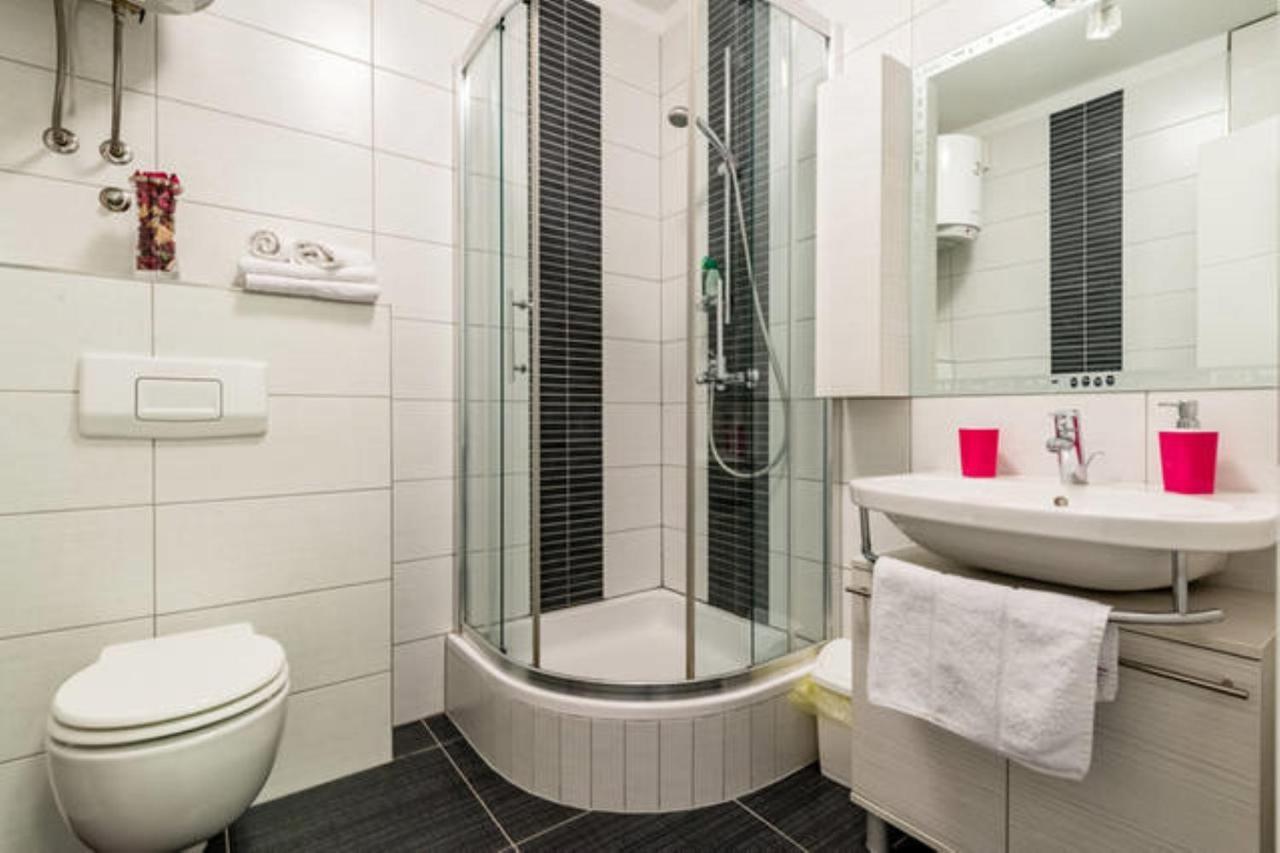 Near Beach Apartment Reno With Private Parking Split Buitenkant foto