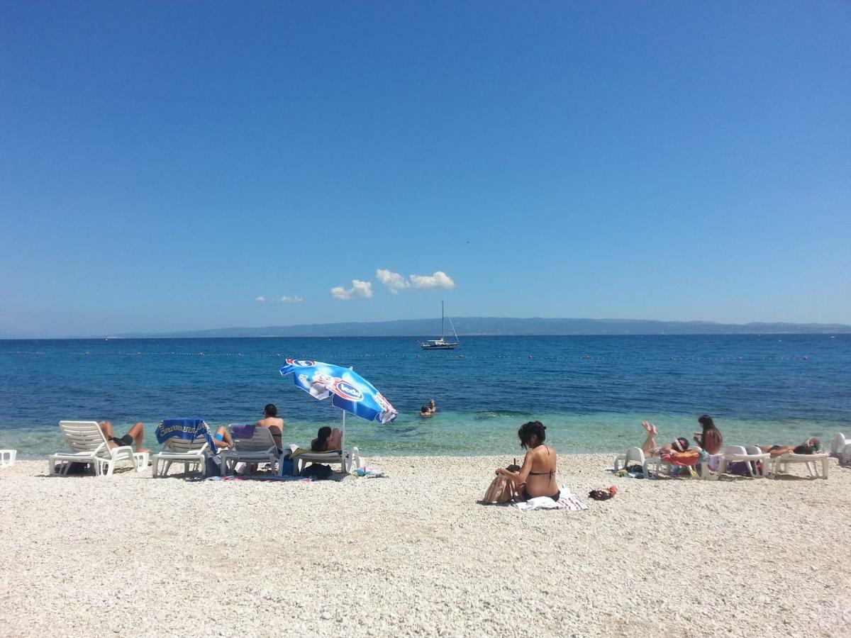 Near Beach Apartment Reno With Private Parking Split Buitenkant foto