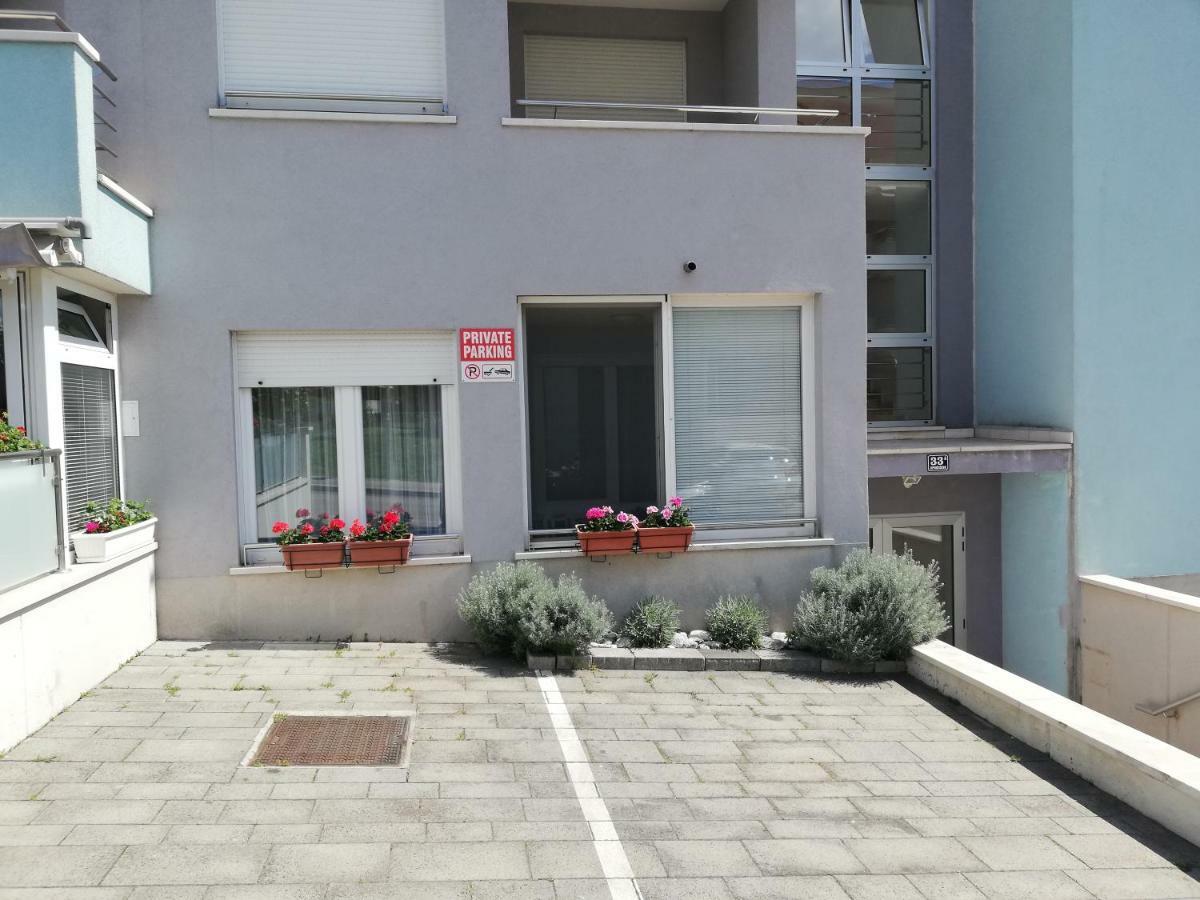 Near Beach Apartment Reno With Private Parking Split Buitenkant foto